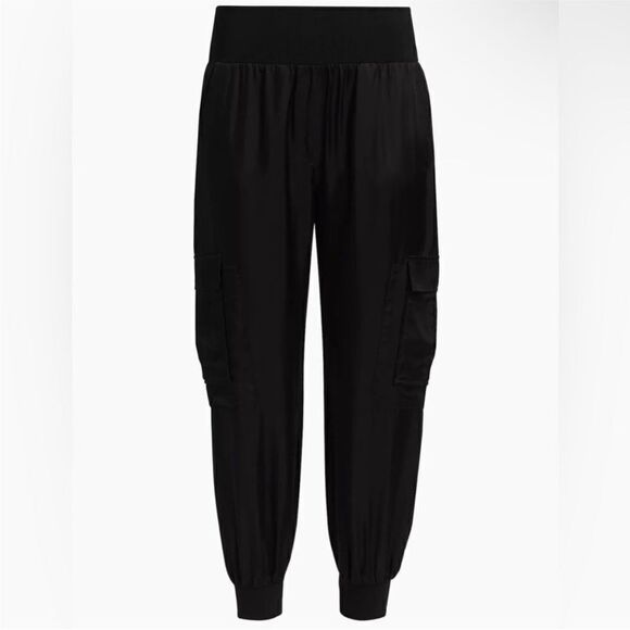 Cinq à Sept NWT Giles Cargo Pocket Satin Jogger
Pants In Black Size XS MSRP $265 - Picture 4 of 7